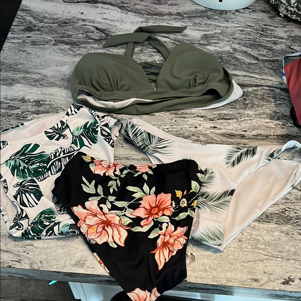 Floral and Leaf Print Bikini Set